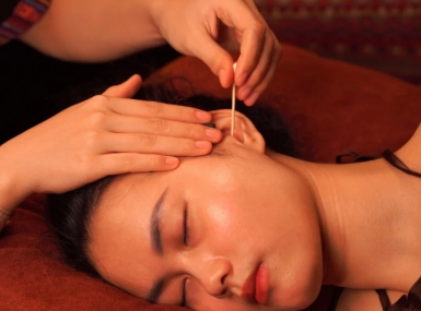 Trải Nghiệm Dịch Vụ Lấy Ráy Tai Quận 1 Thư Giãn Chuẩn Spa Tại Nail Spa Lisa
