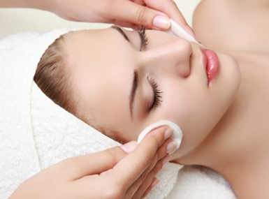 Chăm Sóc Da Chuẩn Spa Tại Nhà: 5 Bước Đơn Giản Giúp Bạn Giữ Gìn Làn Da Luôn Tươi Trẻ