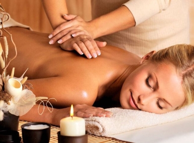 Massage Cổ Vai Gáy Thụy Điển – Giải Pháp Thư Giãn Cho Dân Văn Phòng Sau Những Giờ Làm Việc Căng Thẳng