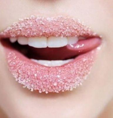 Tẩy Tế Bào Chết Môi – Bước Đệm Cho Đôi Môi Hồng Hào, Lên Màu Cực Chuẩn