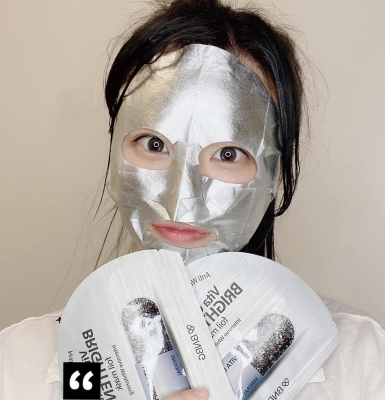 Đắp Mặt Nạ Giấy Bạc (Foil Mask) – Công Nghệ Giữ Ấm Khóa Dưỡng Chất Cho Làn Da Căng Bóng