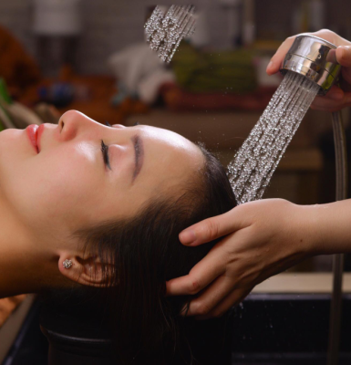 Gội Đầu Dưỡng Sinh Bồ Kết Thảo Mộc – Bí Quyết Nuôi Dưỡng Mái Tóc Suôn Mượt, Đen Dày Tự Nhiên