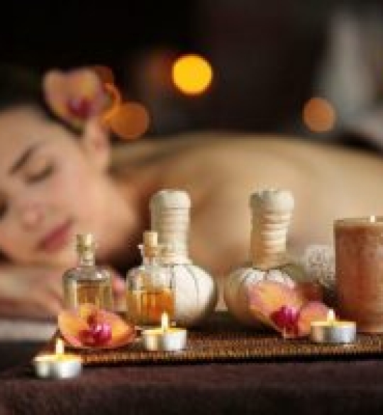 xoa bóp dầu dừa